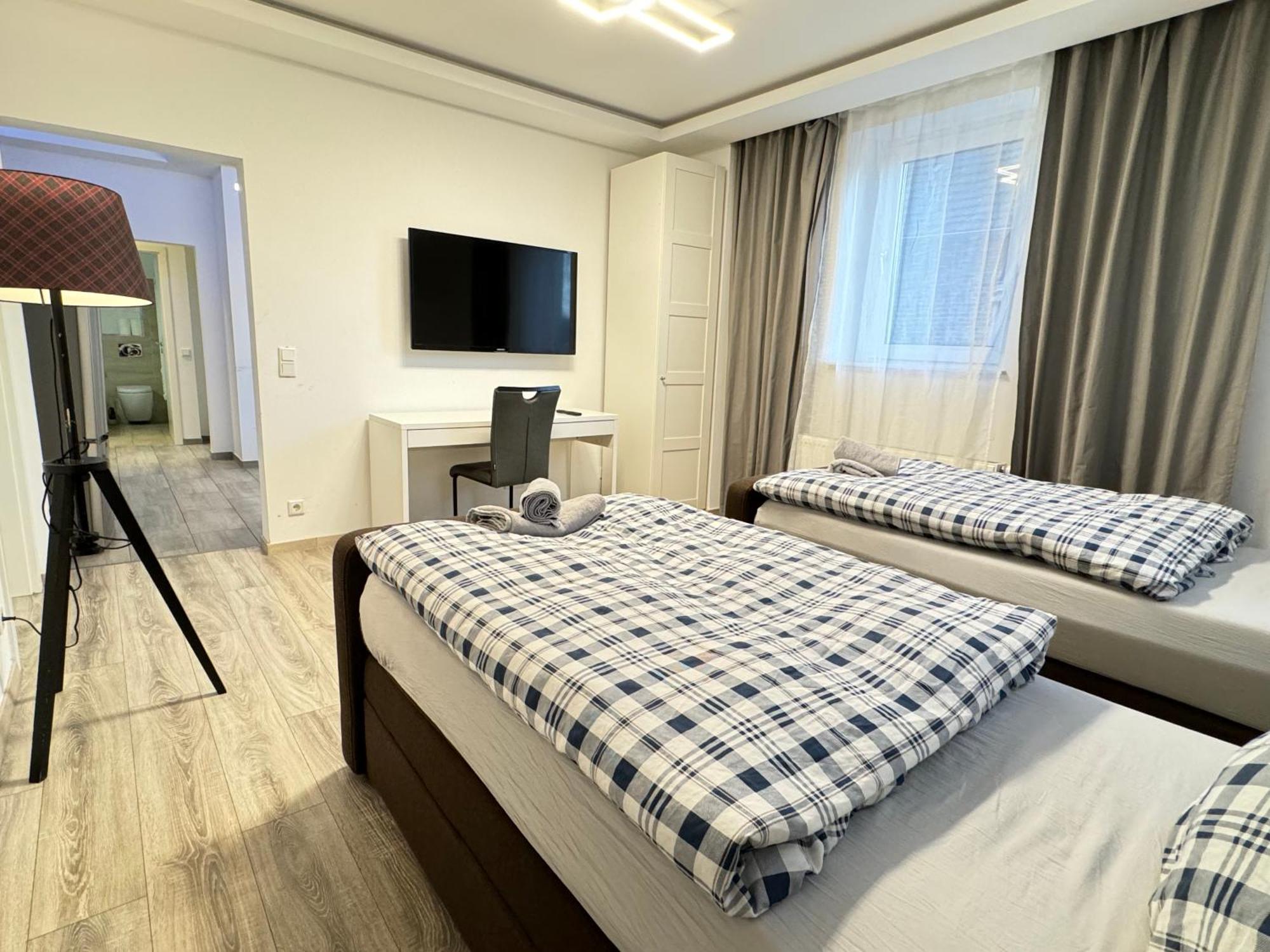 Apartments - Free Parking - Wifi - Kitchen إسن المظهر الخارجي الصورة