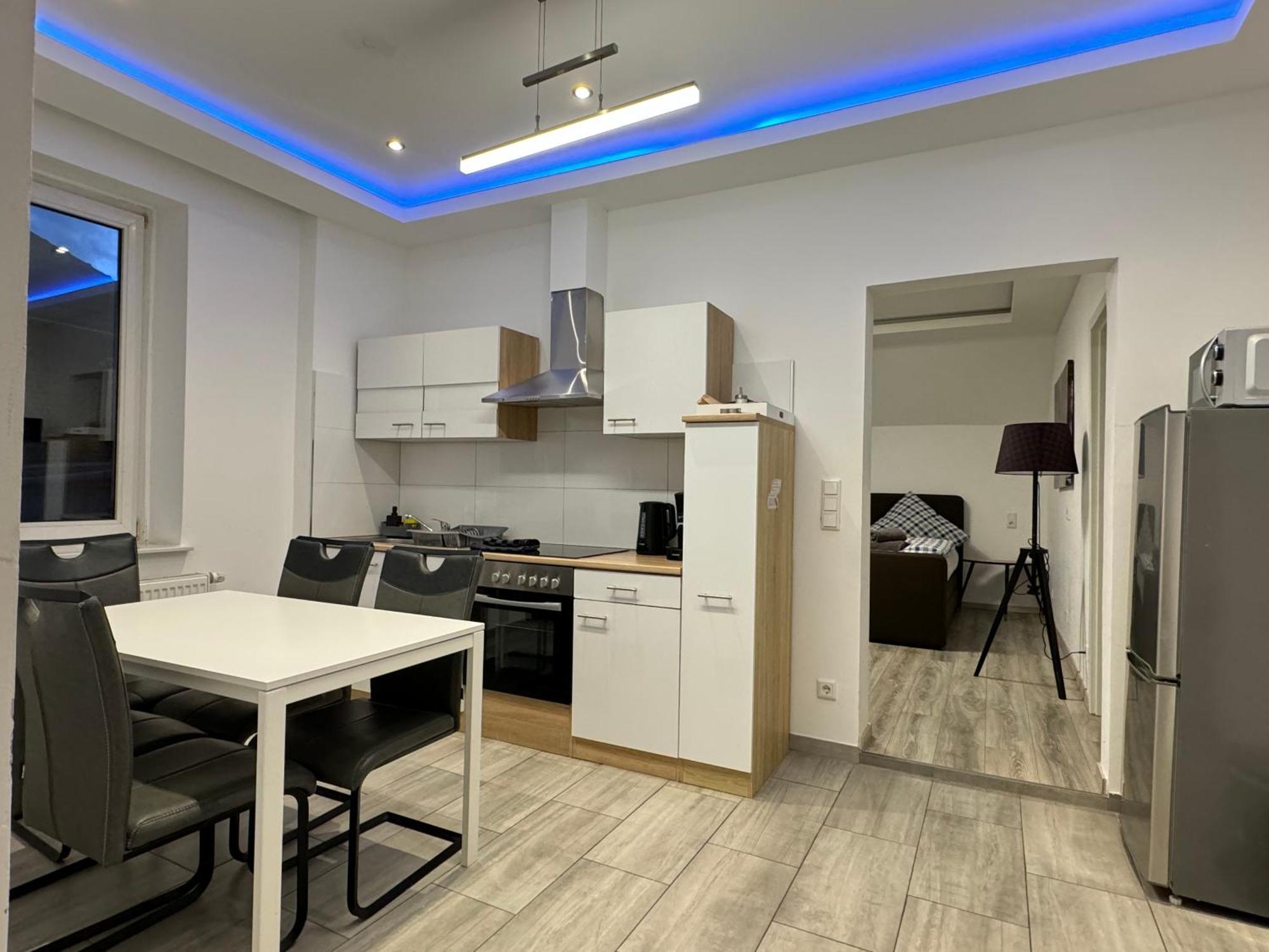Apartments - Free Parking - Wifi - Kitchen إسن المظهر الخارجي الصورة
