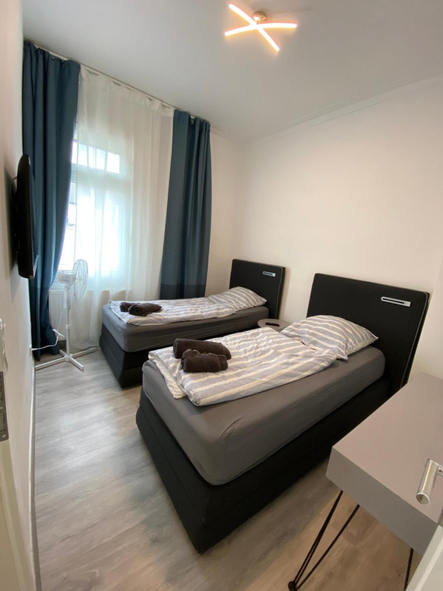 Apartments - Free Parking - Wifi - Kitchen إسن المظهر الخارجي الصورة